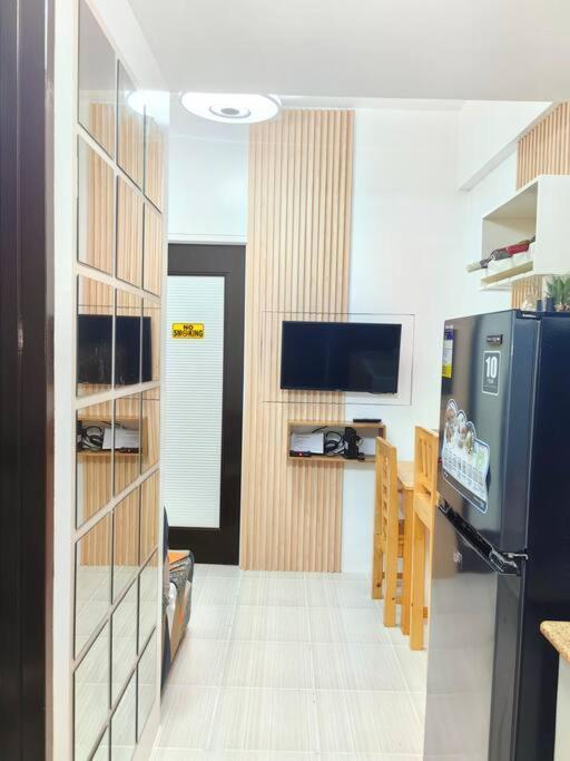Condotel Near Airport Terminals Apartment Manila